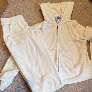 Juicy Couture Off-White Set